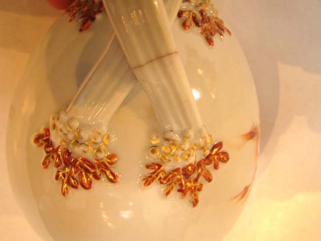 A beautiful late 18th century Chinese Export Porcelain orange decorated jug with condition issues — image 3